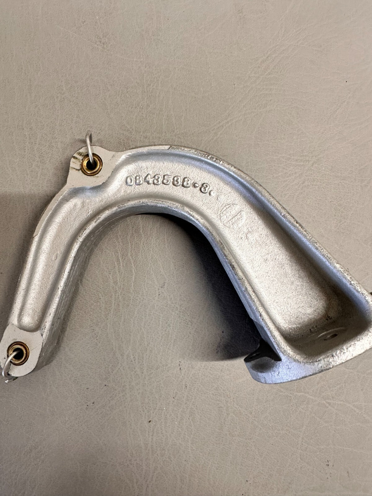 0843538-3, 0843538-800 Cessna 300 / 400 Nose Gear Door Hinge