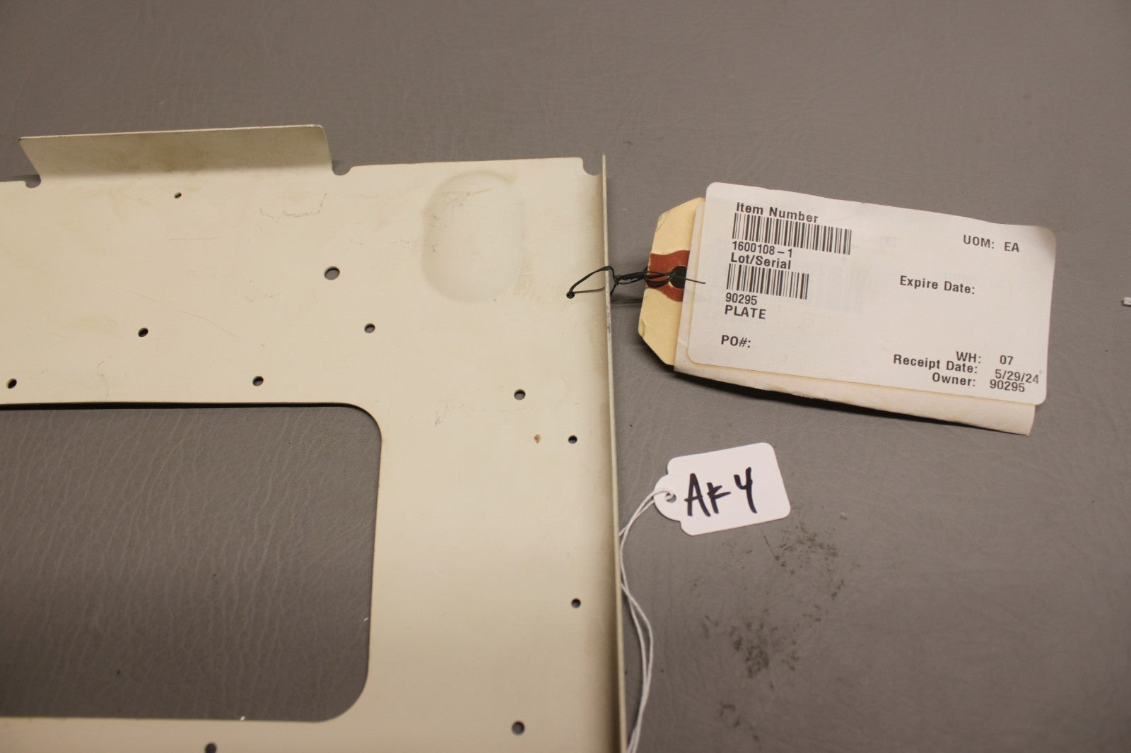 1600108-1 Cessna Plate