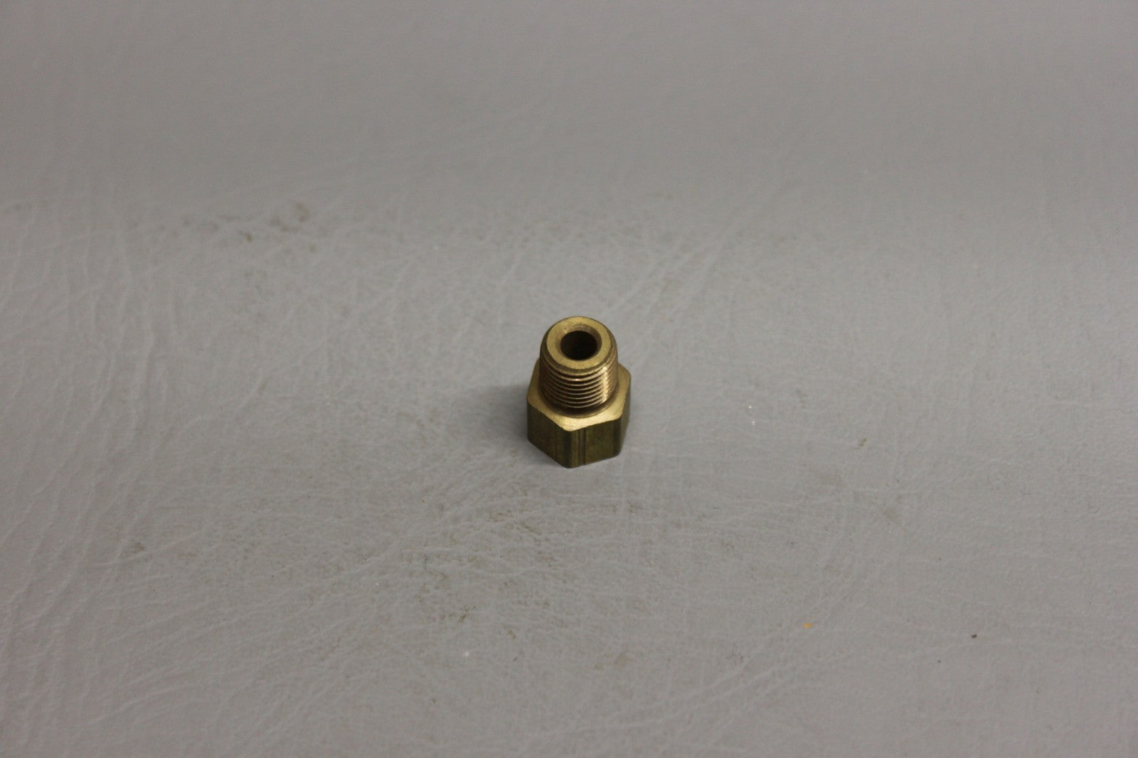 460-685 Piper Fitting Connector