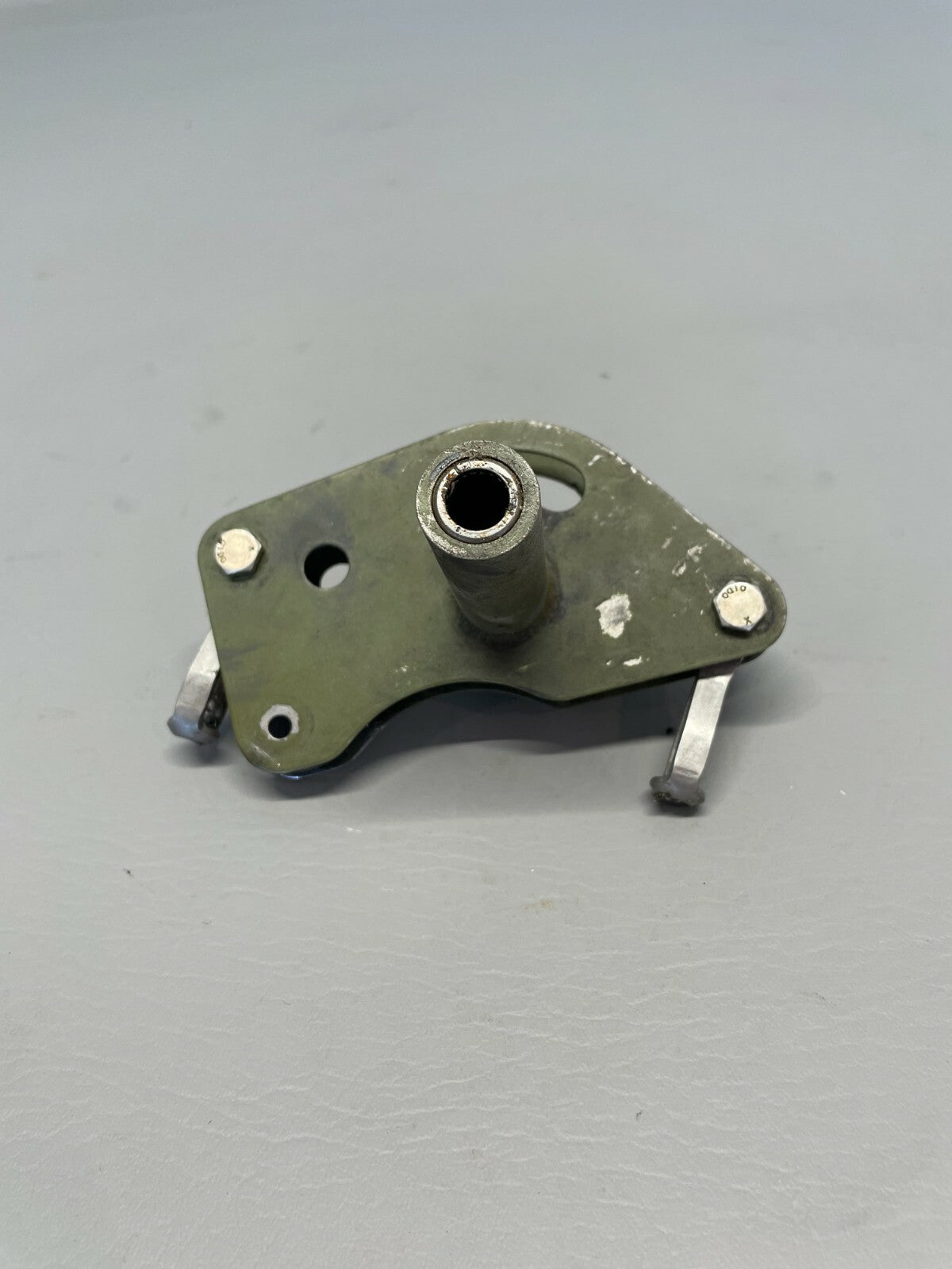 Cessna A185F Bellcrank P/N 0422430-807
