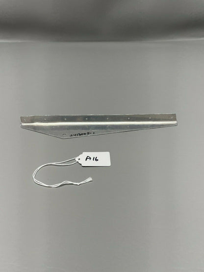 Cessna 172RG Nose Gear Door Hinge Bracket LH FWD P/N 2413085-1