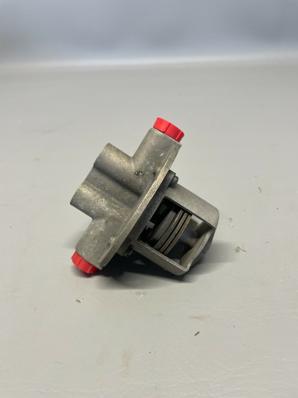 Beechcraft King Air Pneumostat P/N 101-380013-3
