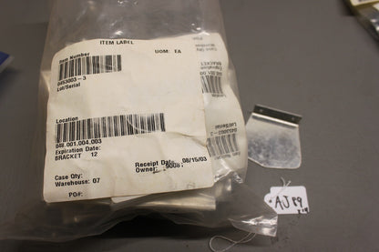 0453003-3 Cessna Cowl Mount Bracket