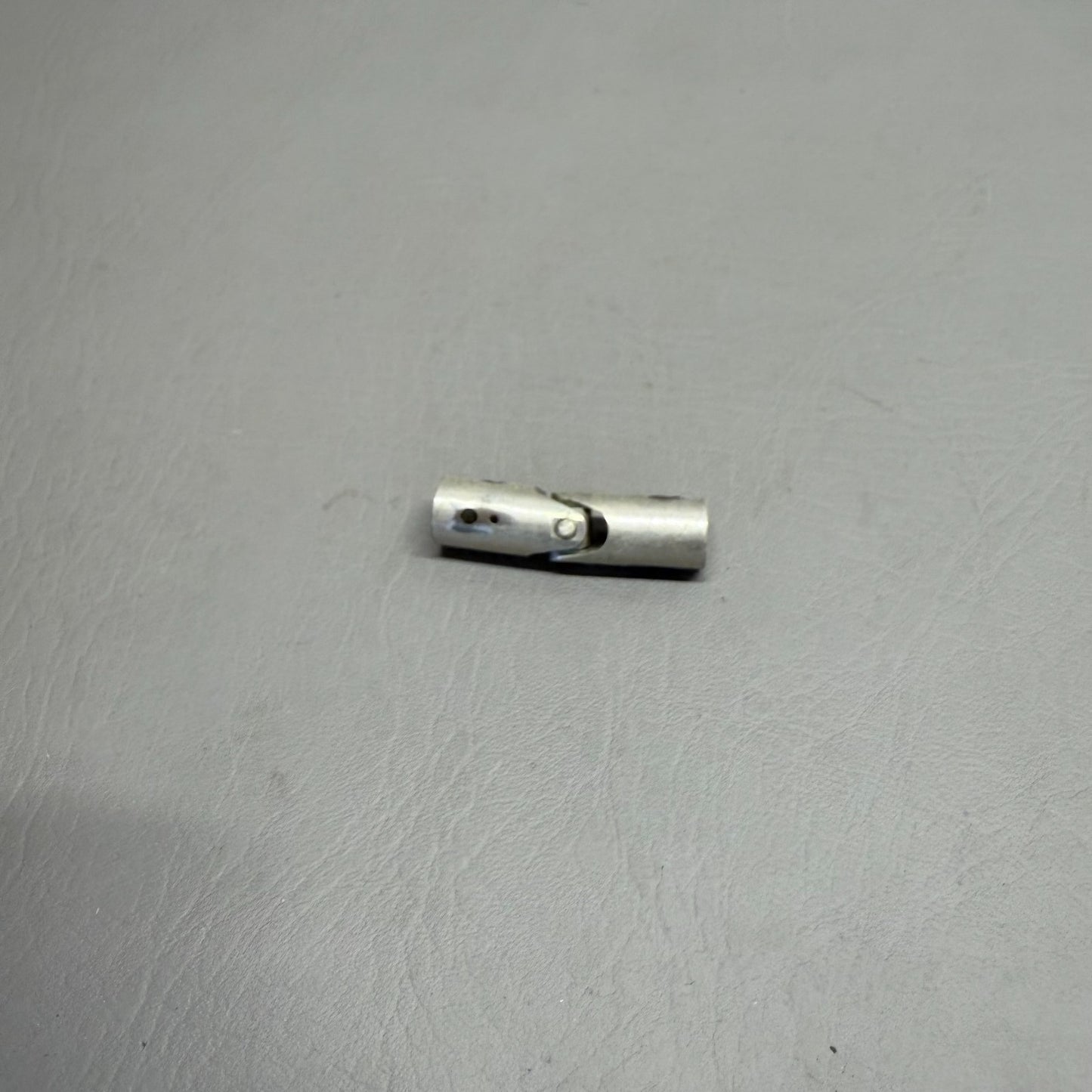 43246-000 Piper Joint