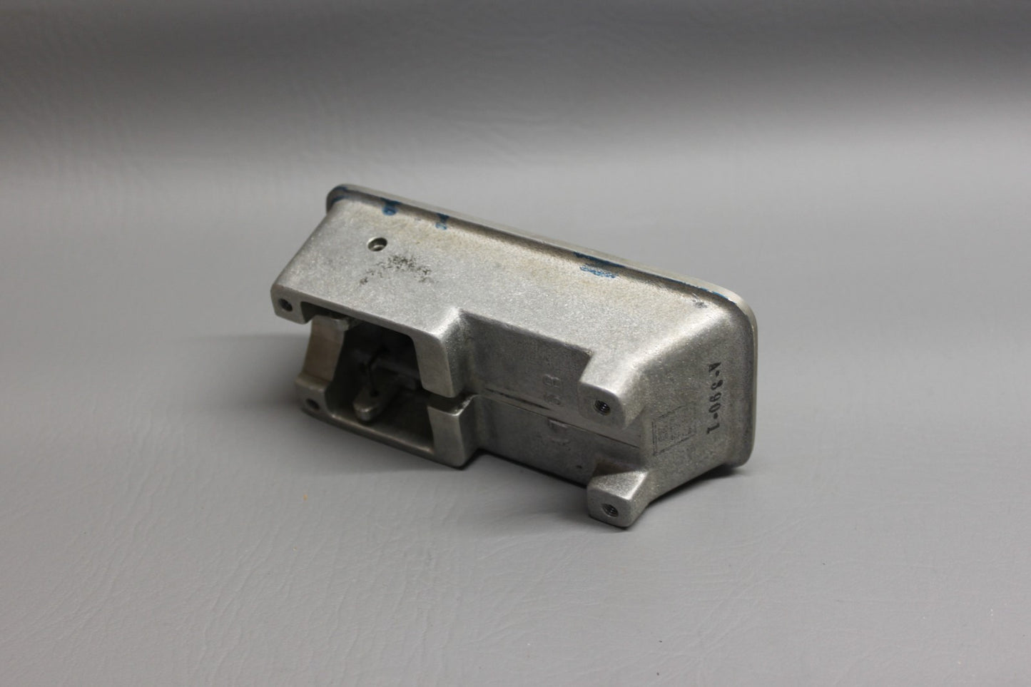40142-13 Rockwell 112B Cabin Door Handle Exterior LH
