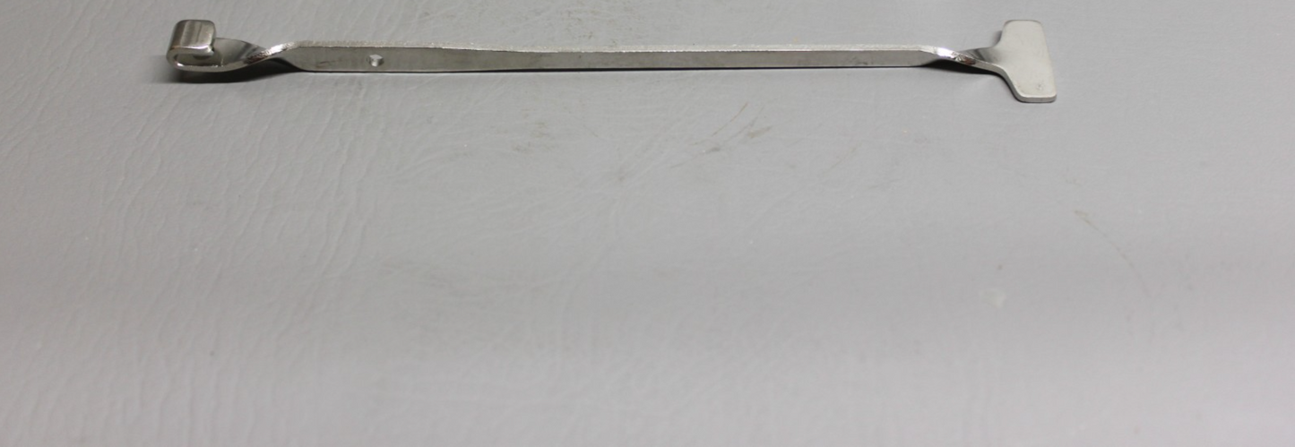 65289-000 Piper PA28/32 Handle Quick Drain