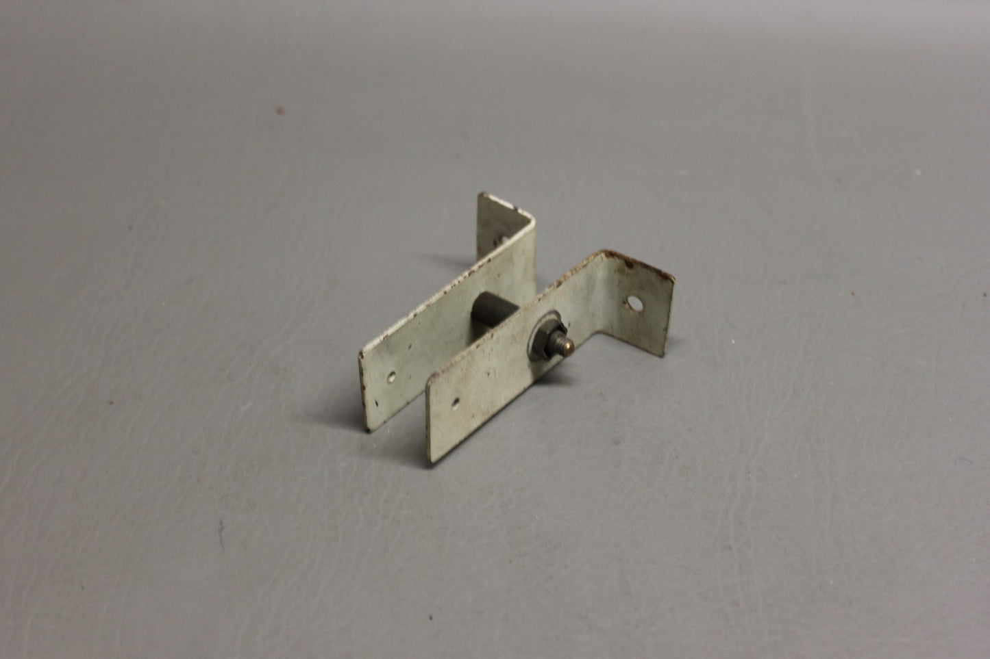 1600025-1 Cessna Support Assy
