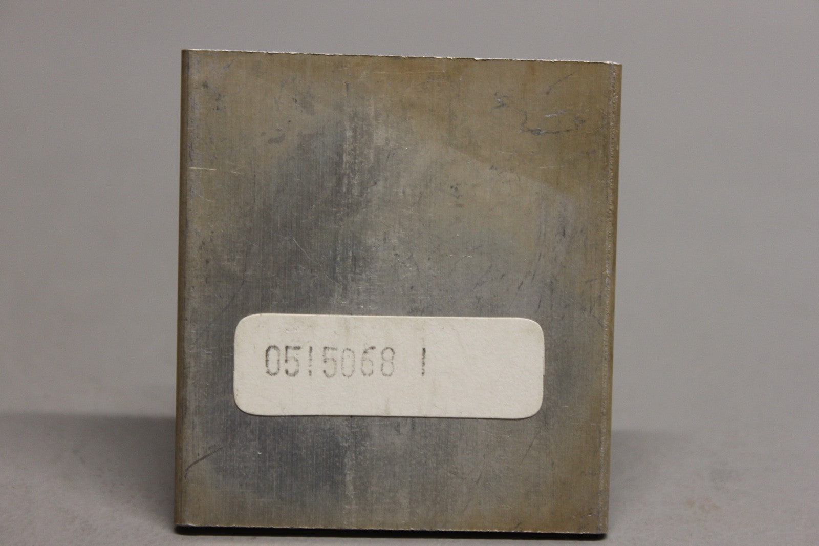 0515068-1 Cessna Seat Belt Bracket