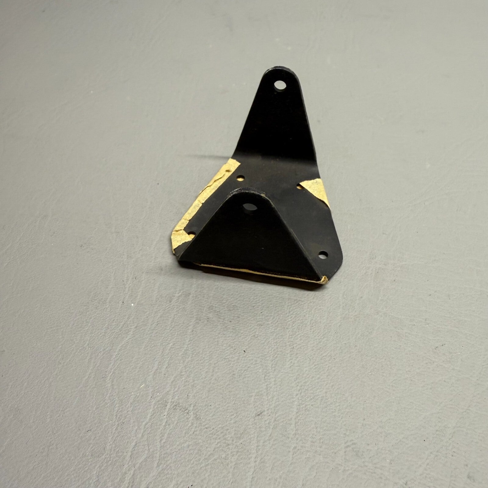 Piper PA-28 PA-28R Rudder Centering Channel P/N 76325-000
