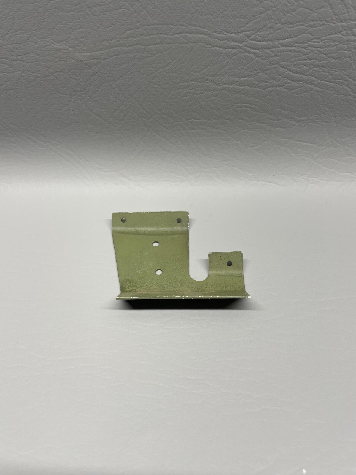 Cessna Shock Mount Plate P/N 0553004-1 (NEW)
