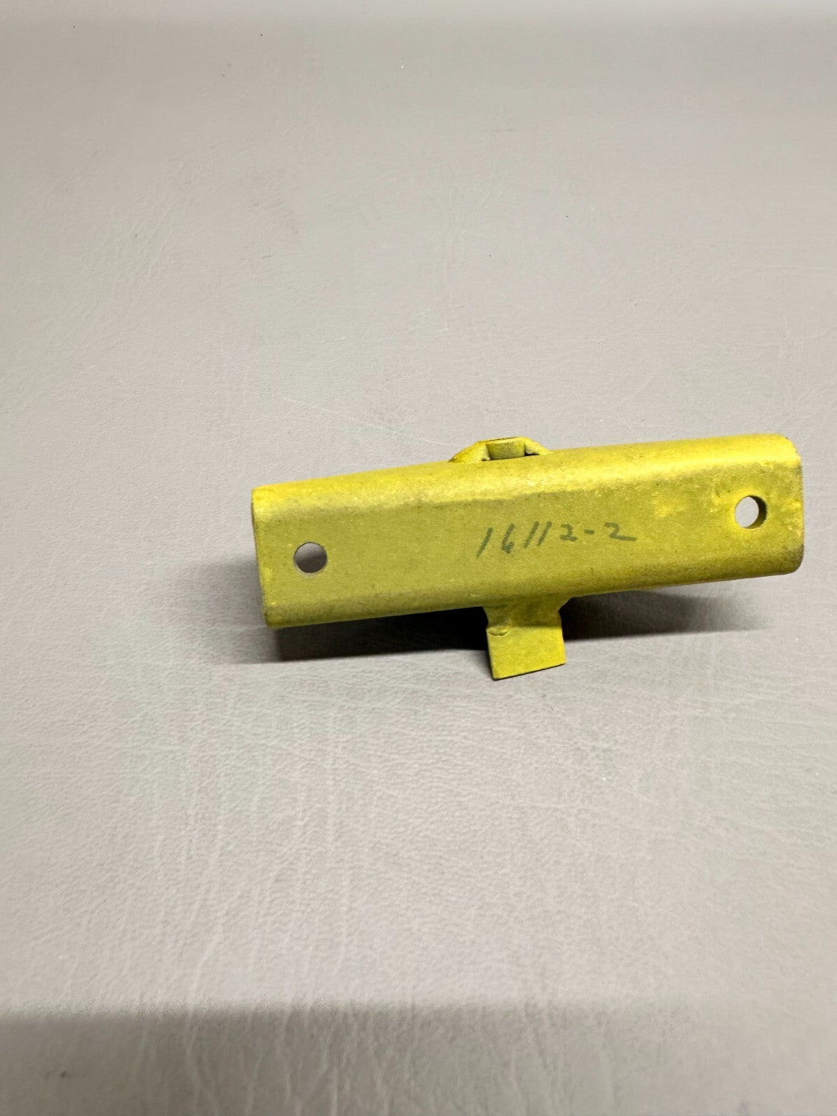 16112-002 Piper Aztec Bottom Rudder Hinge