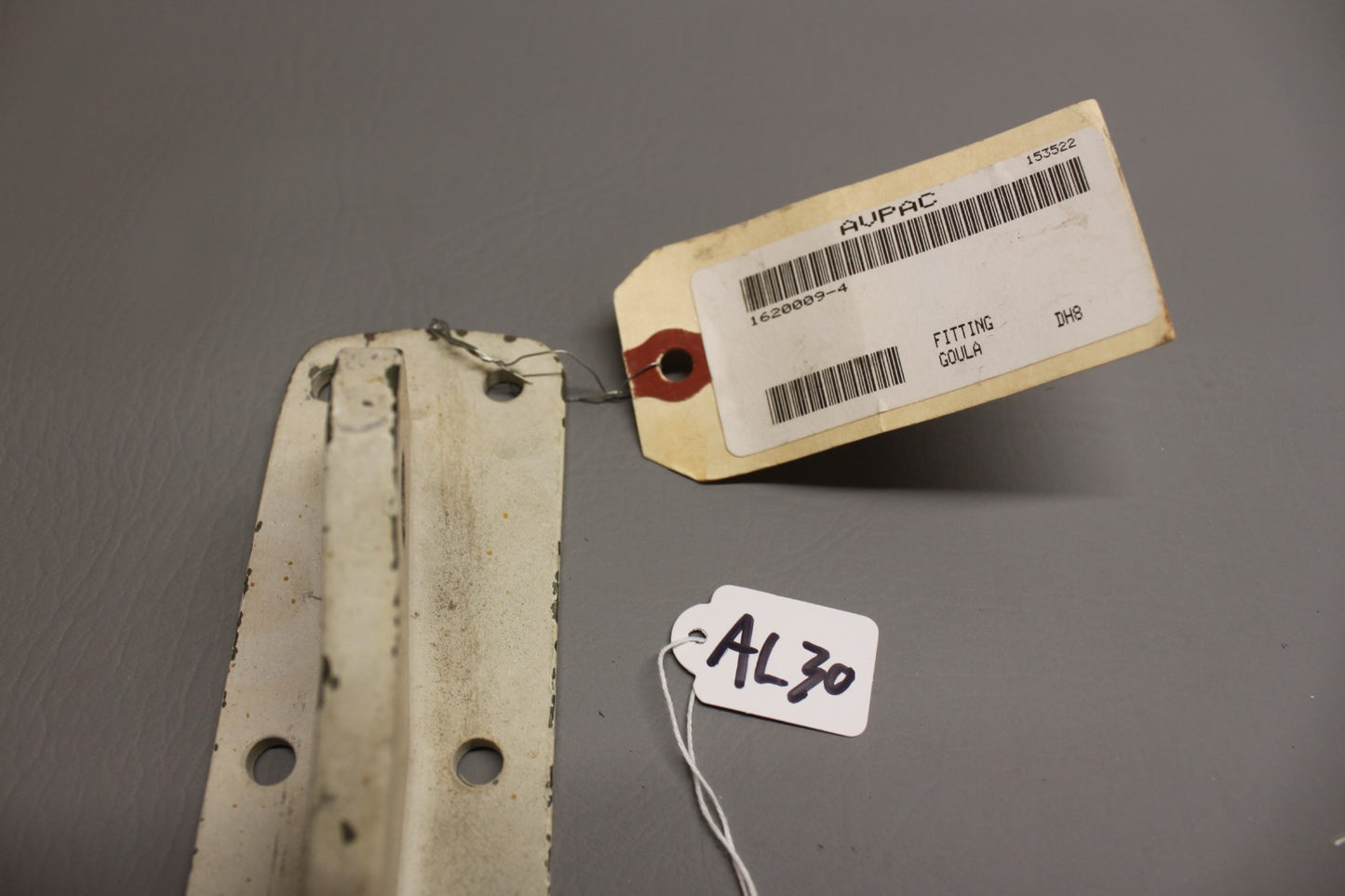 1620009-4 Cessna A188B Wing Strut Attach Fitting RH (NEW)