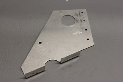 68676-000 Piper Bracket