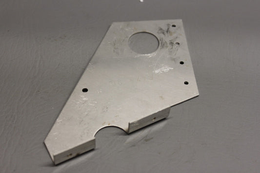 68676-000 Piper Bracket