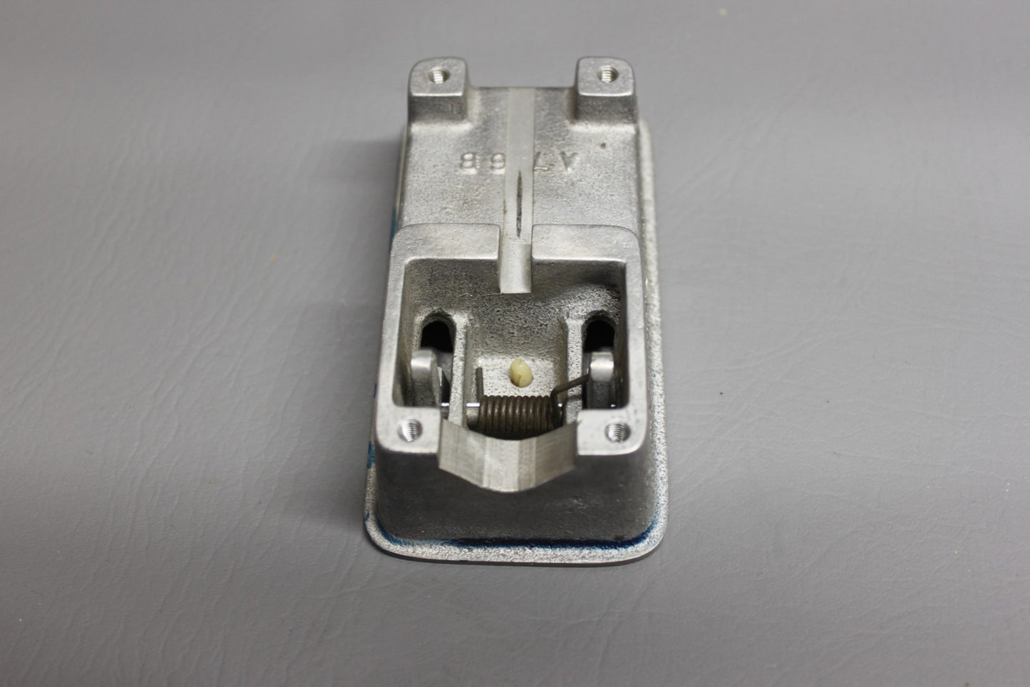 40142-13 Rockwell 112B Cabin Door Handle Exterior LH
