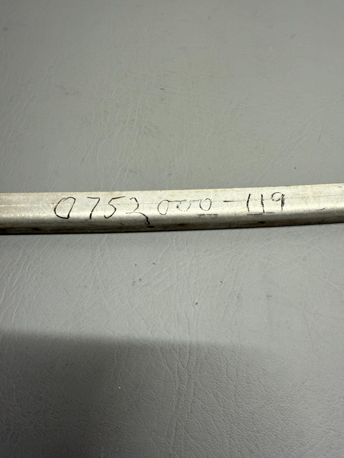 0752000-119 Cessna Angle