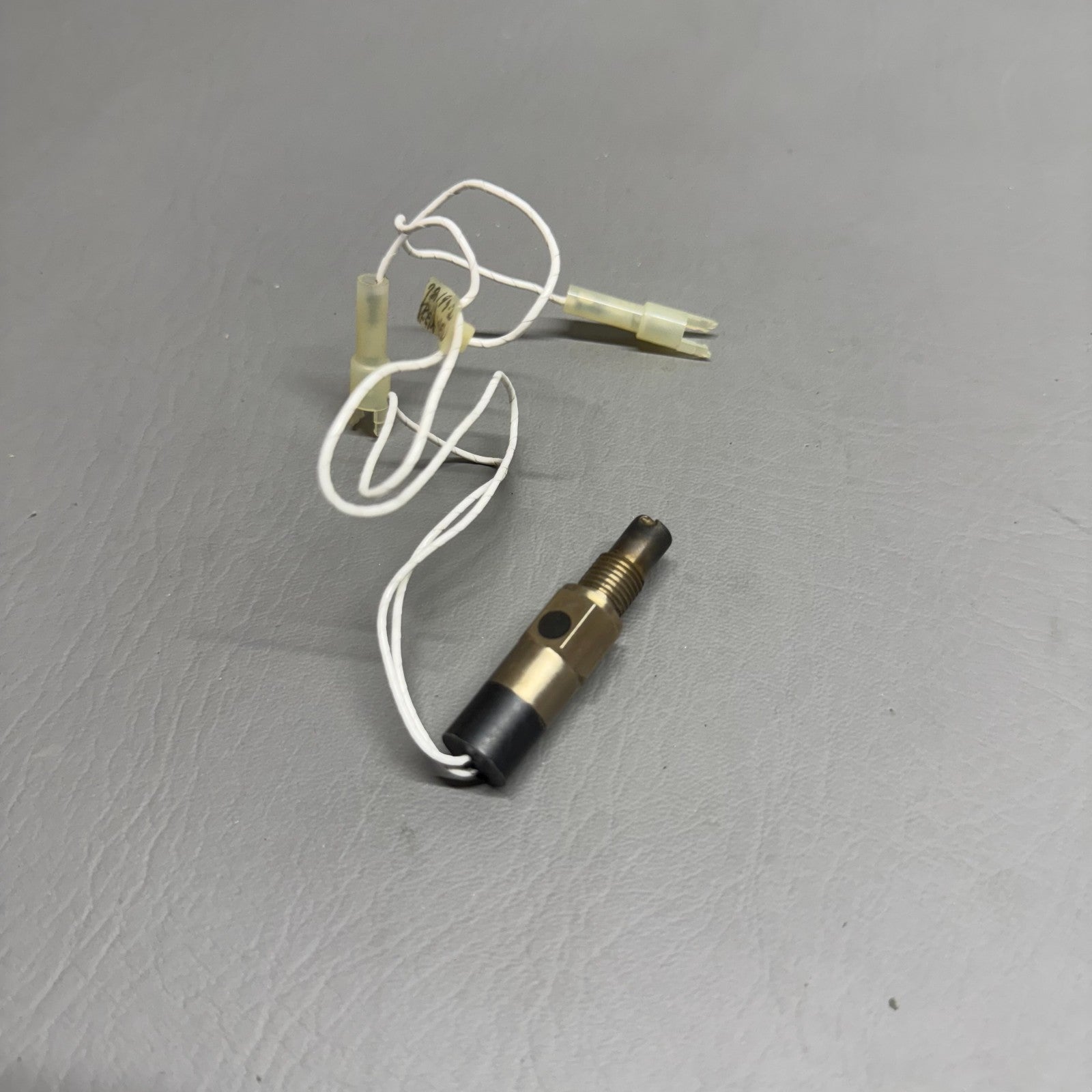 72199-002 Piper Switch