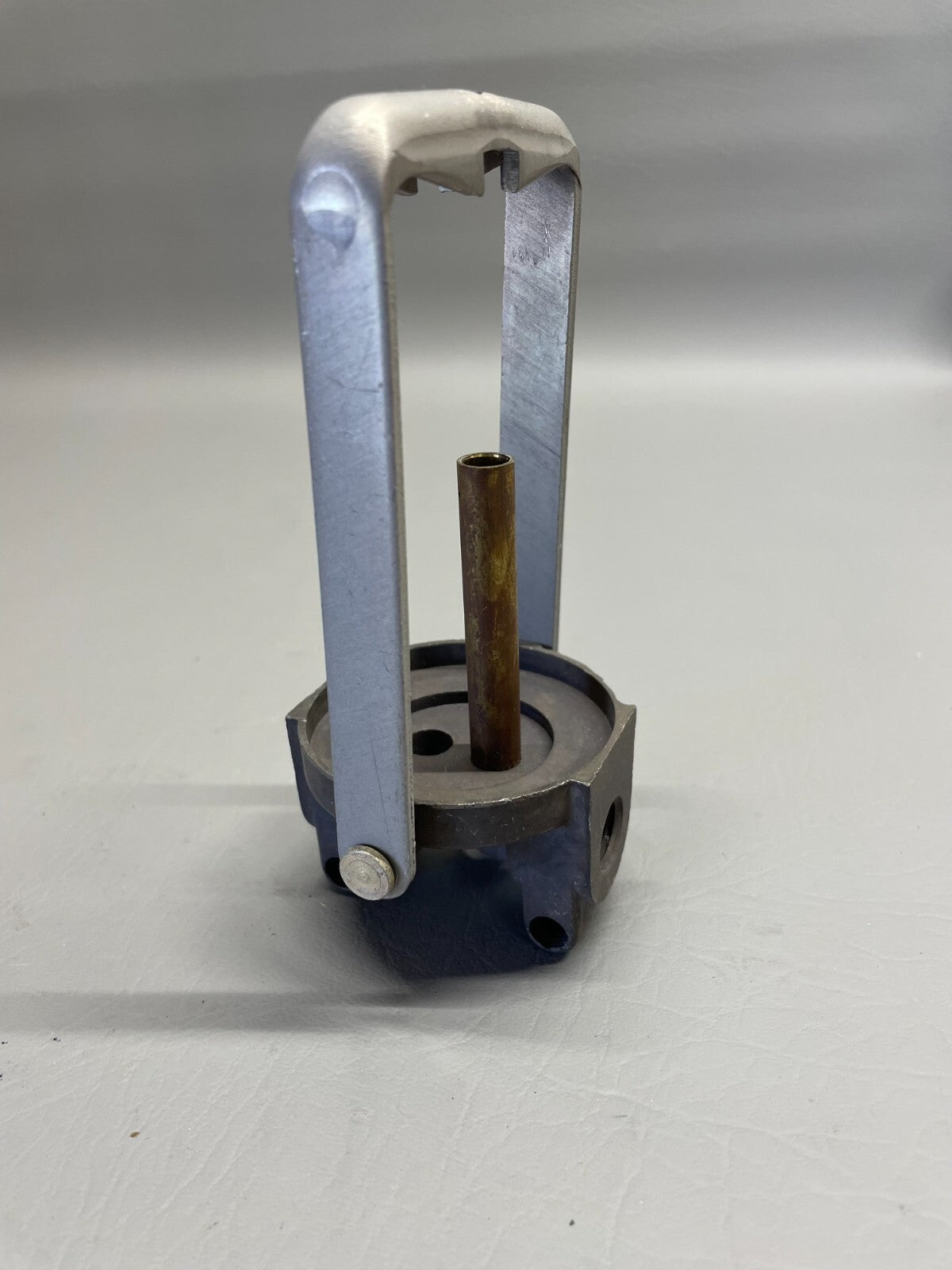 33-199-906 Cessna Fuel Gascolator Assy
