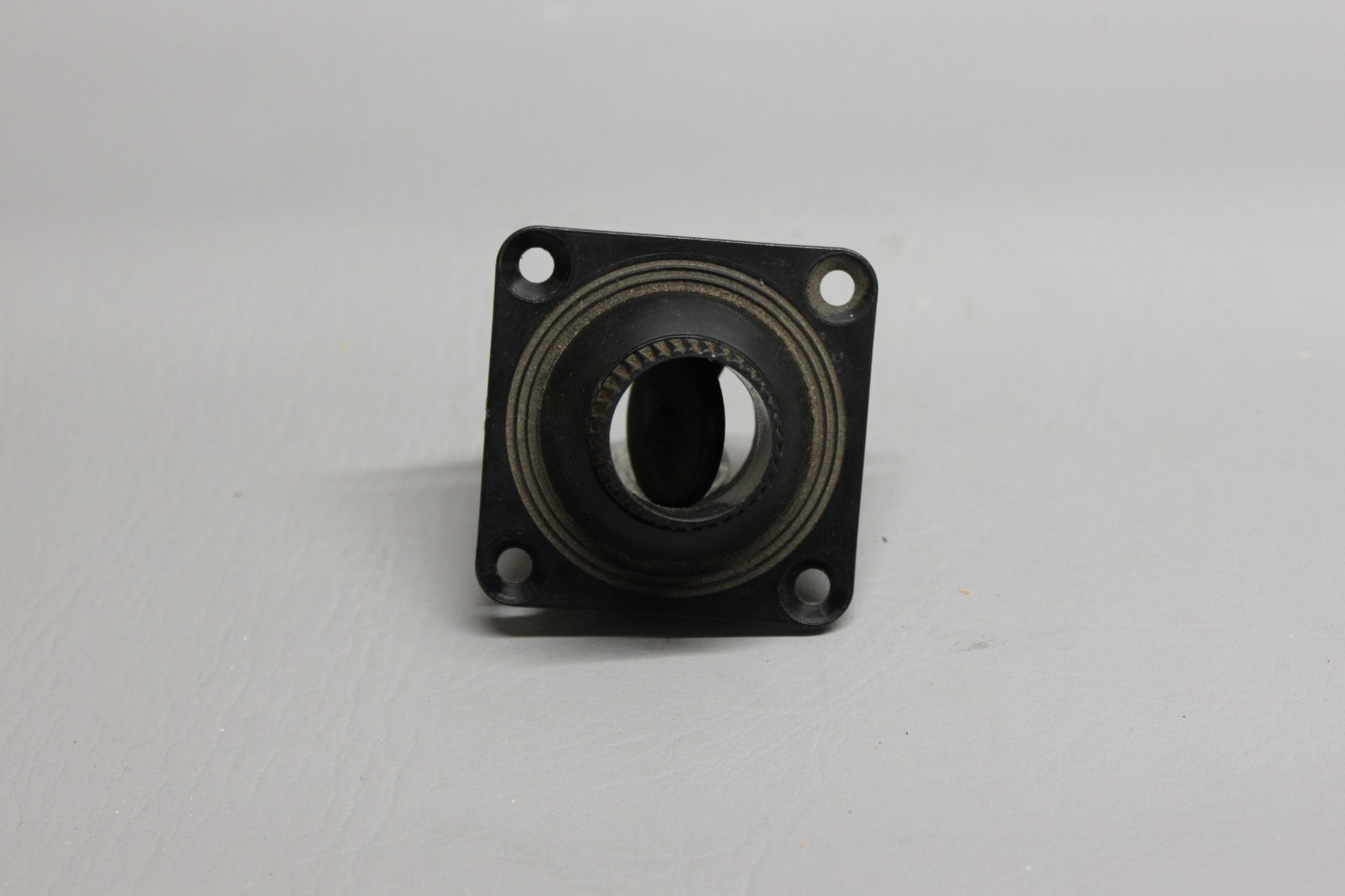 2215 Cabin Air Outlet Valve