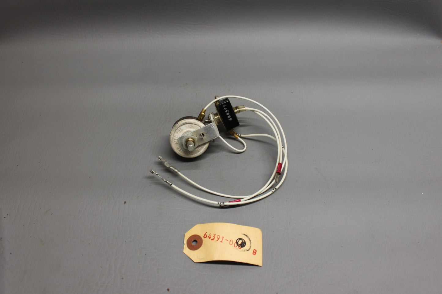 64391-000 Piper Switch