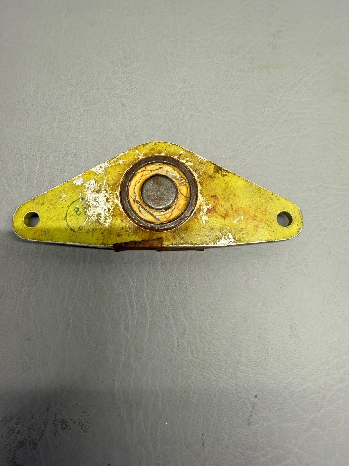 21041-000 Piper PA24-250 Gear Retracting Tube Bracket Assy