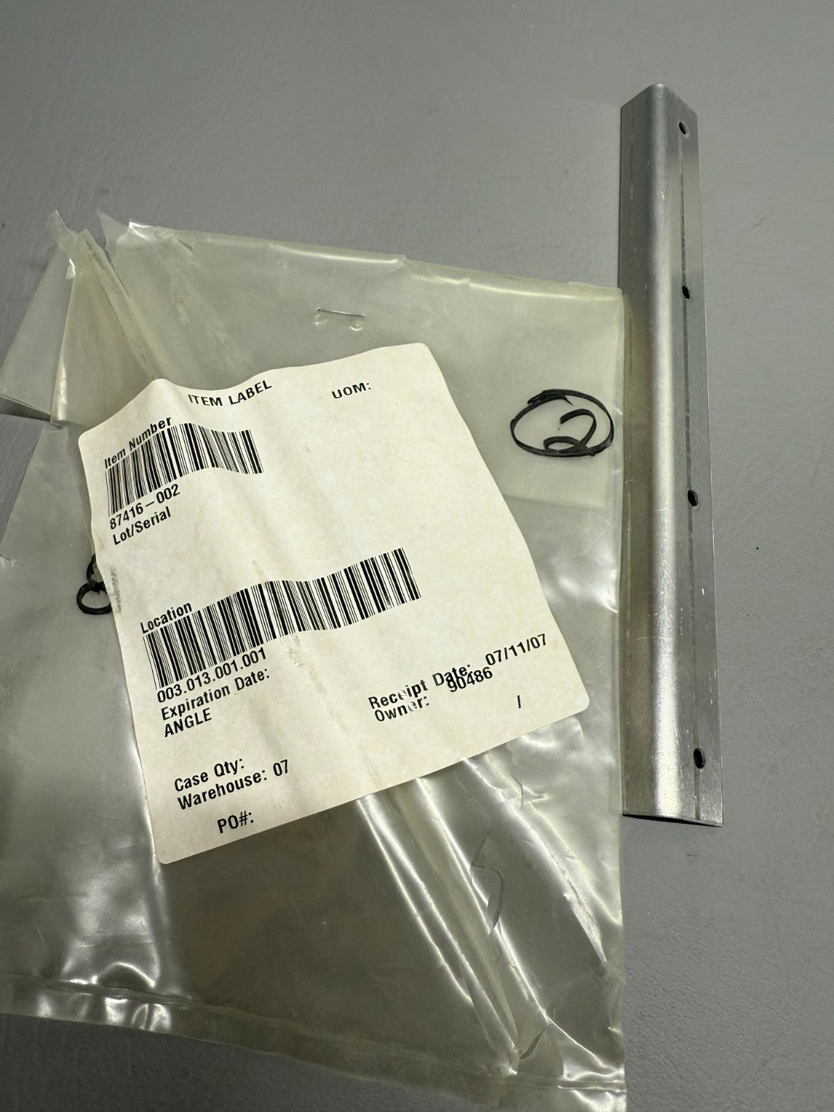 87416-002 Piper Angle