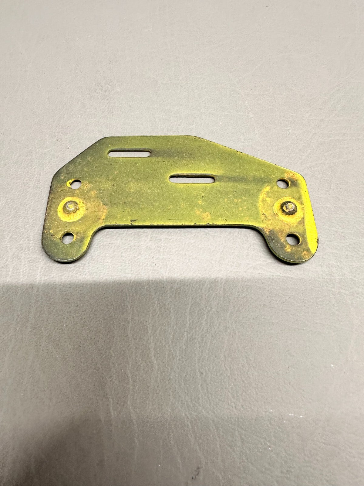 660052-1 Mooney Bracket