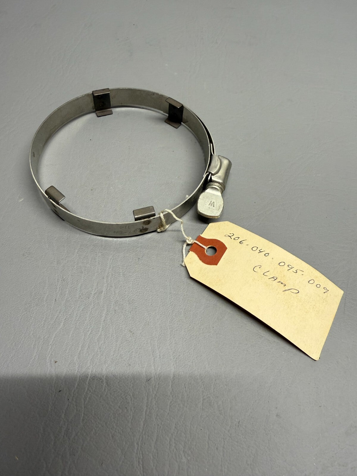 Aircraft Clamp Assy P/N 206-040-095-009 AN737TW114