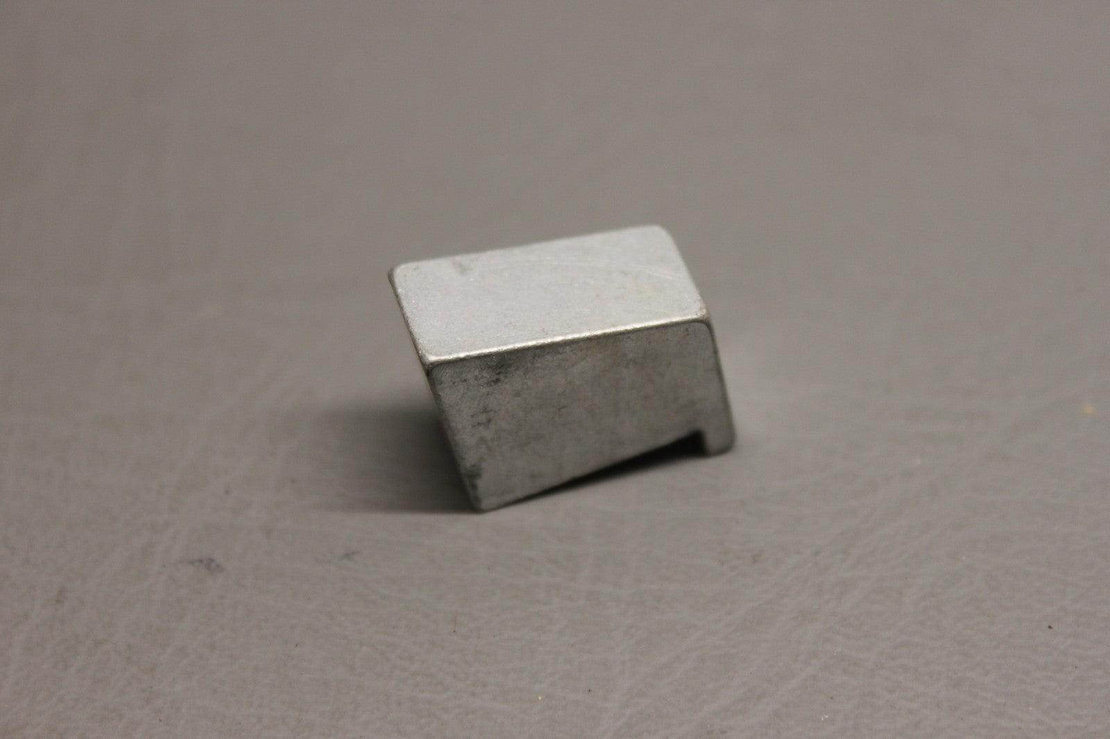 1741006-3 Cessna Wing Leveler Bushing Retainer