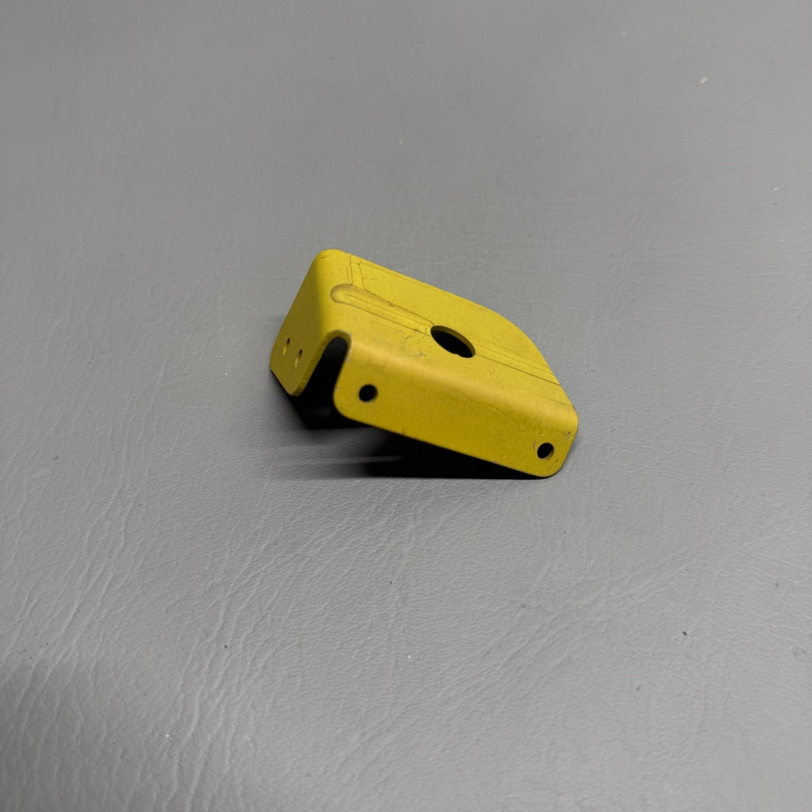 54637-002 Piper Bracket