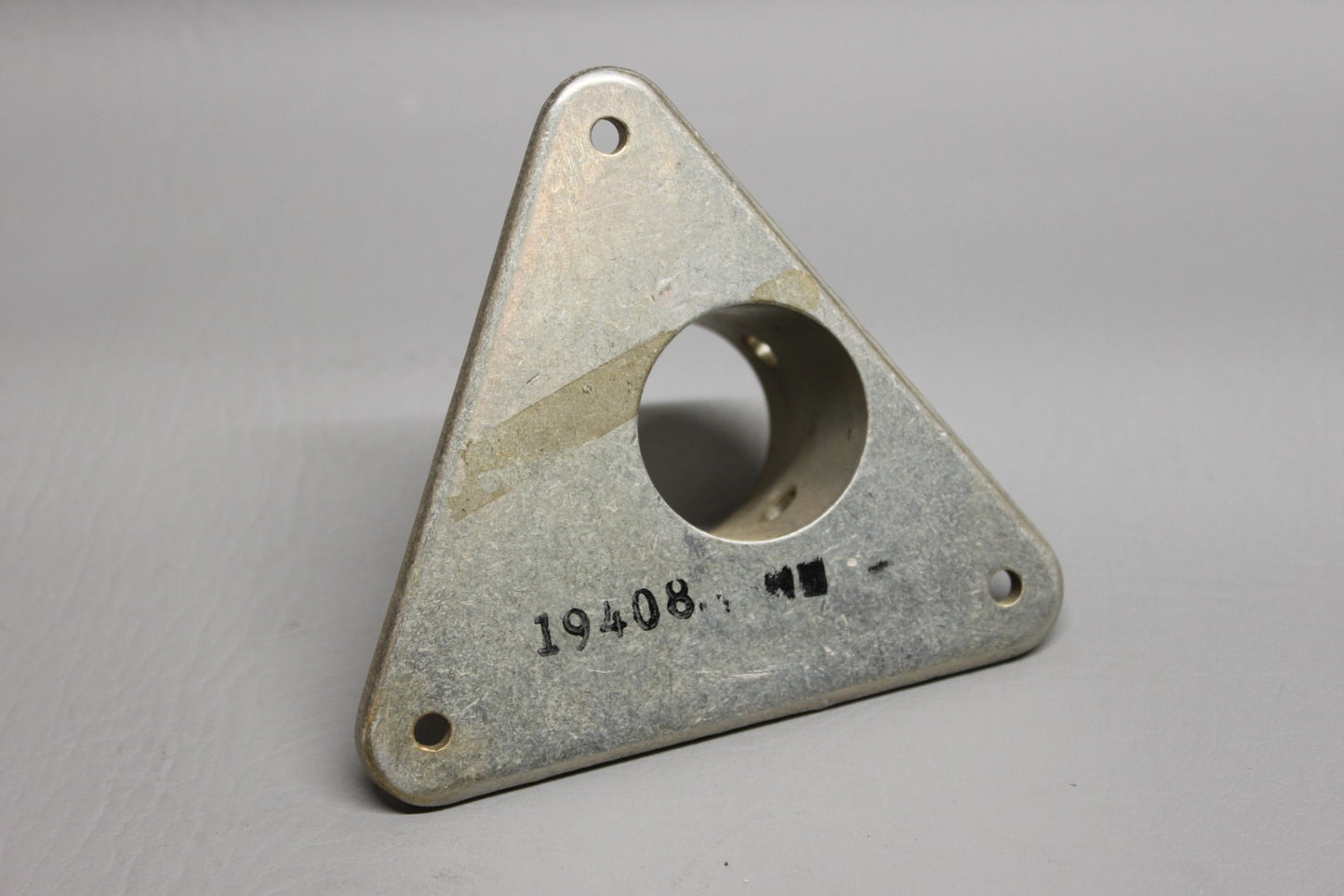 19408-000 Piper Bracket
