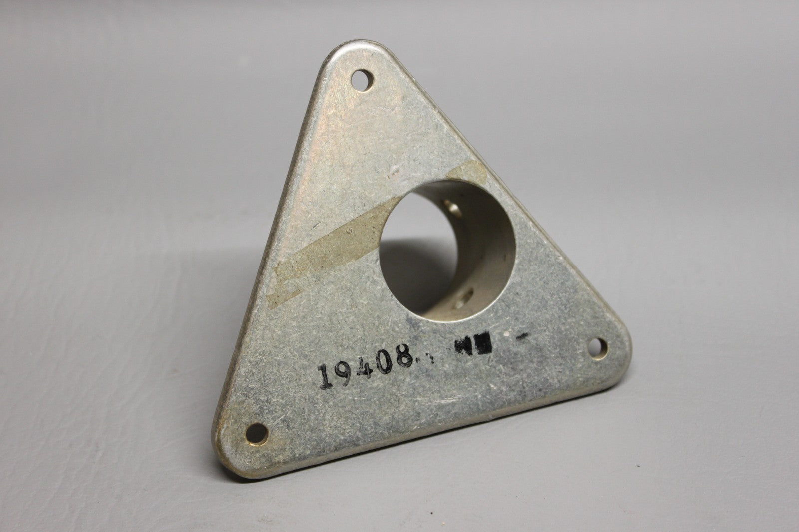 19408-000 Piper Bracket