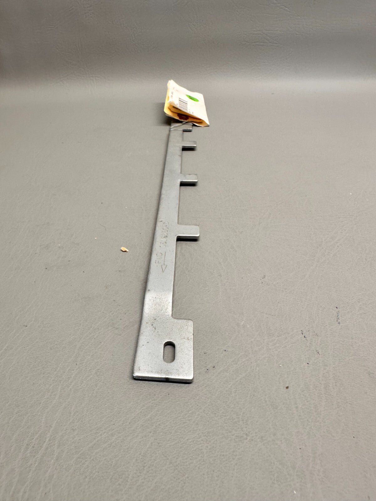 0513560-3 Cessna 172 Seat Plate