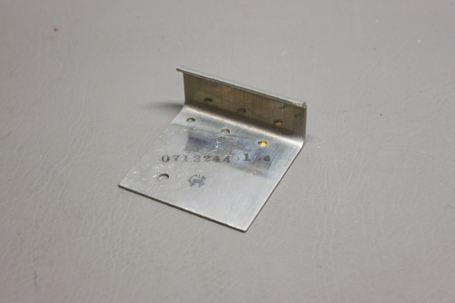 0713244-1 Cessna Bracket