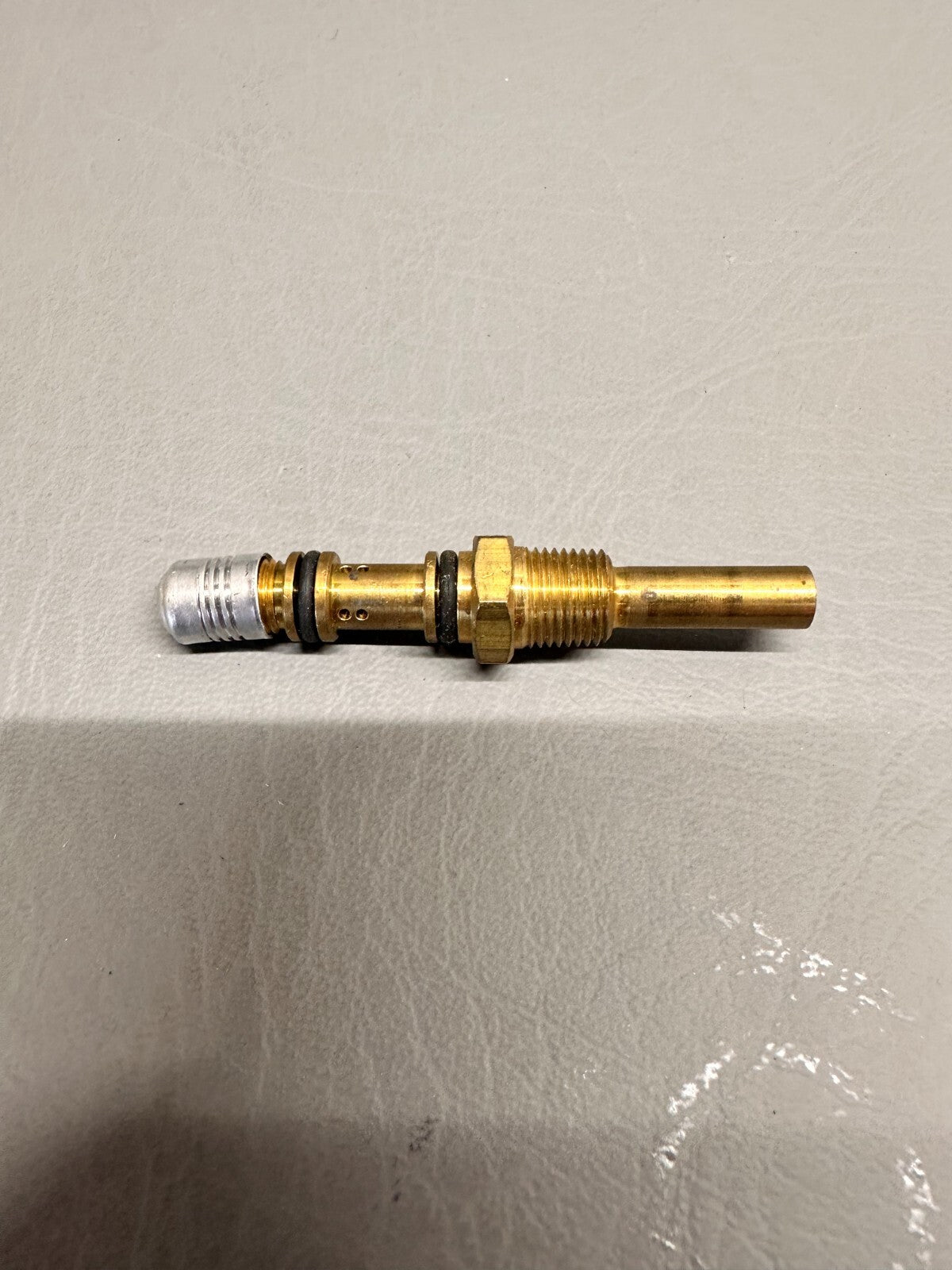 633608-13CR Cessna Nozzle