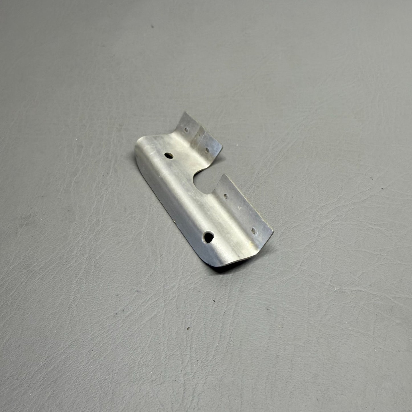 0752000-135 Cessna Bracket