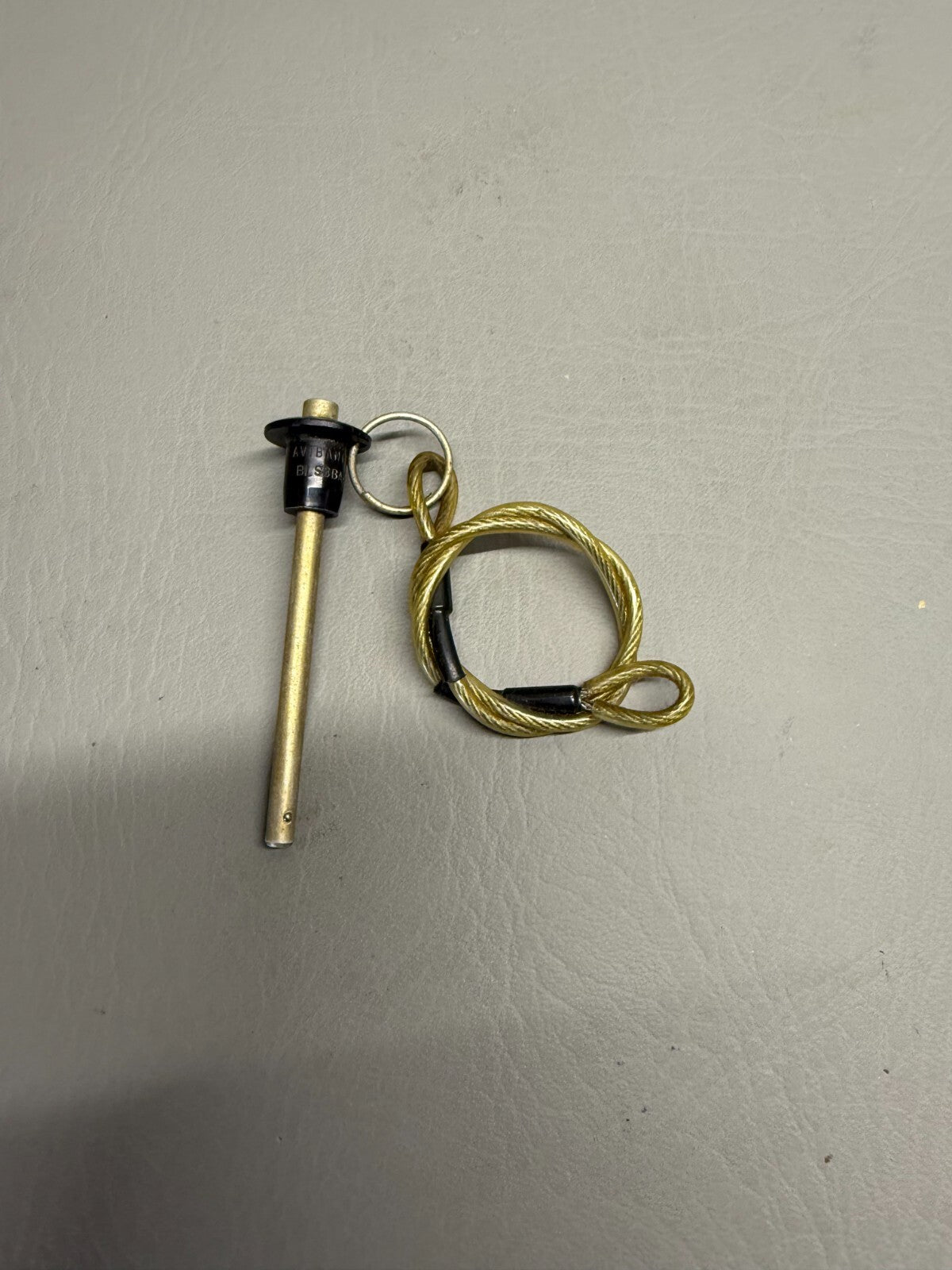 43986-000 Piper Lanyard Pin