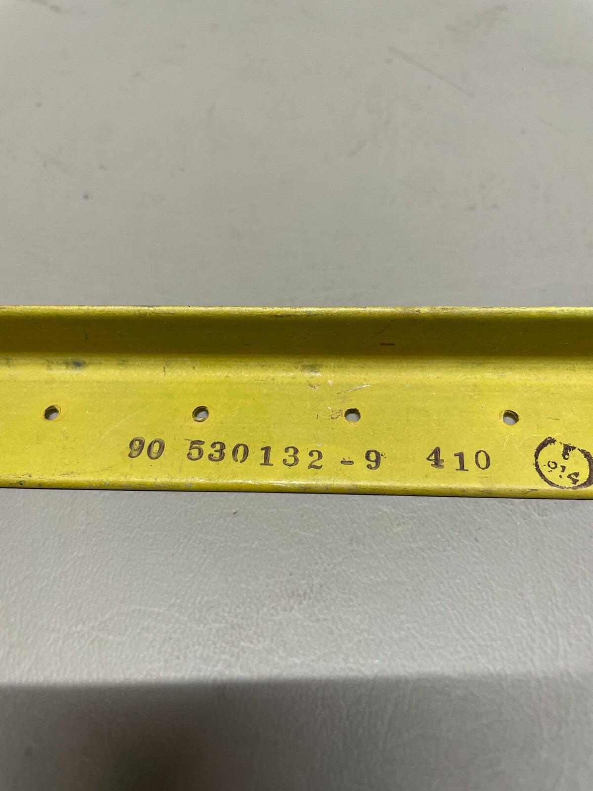 Beechcraft Angle P/N 90-530132-9