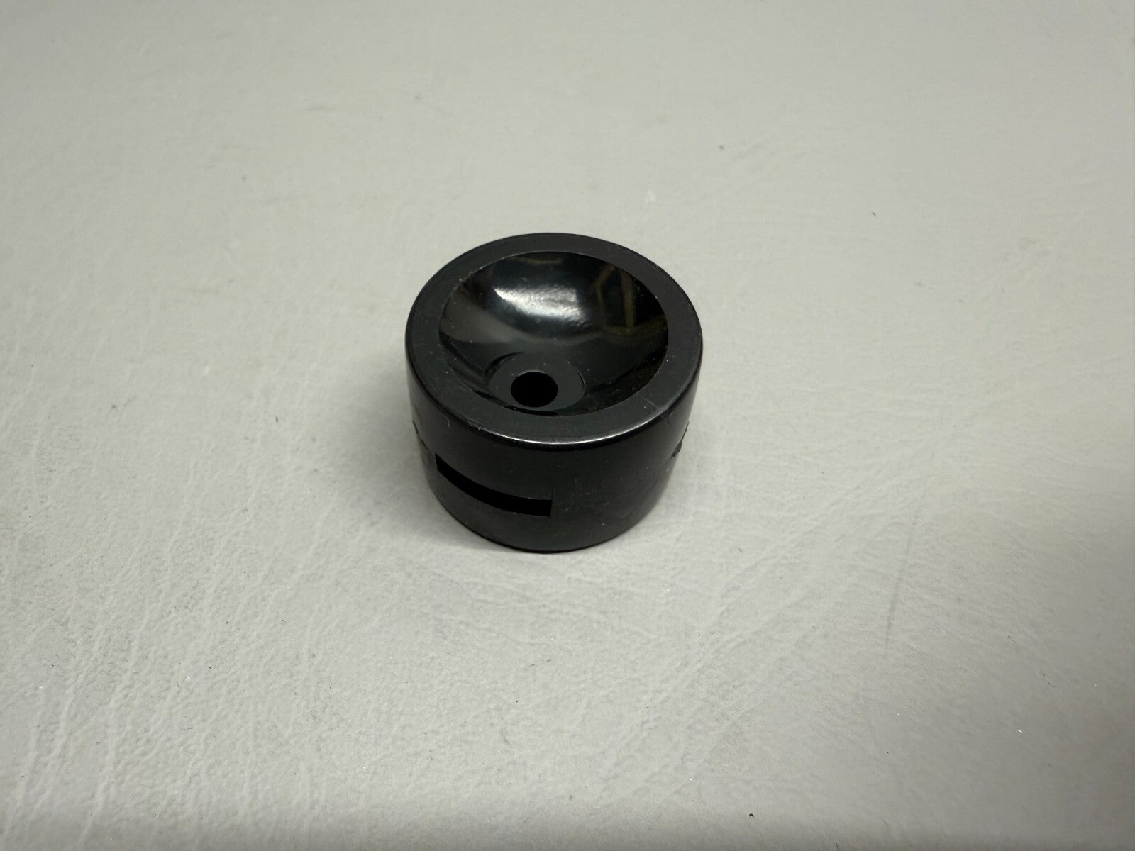 Piper Knob P/N 77439-002