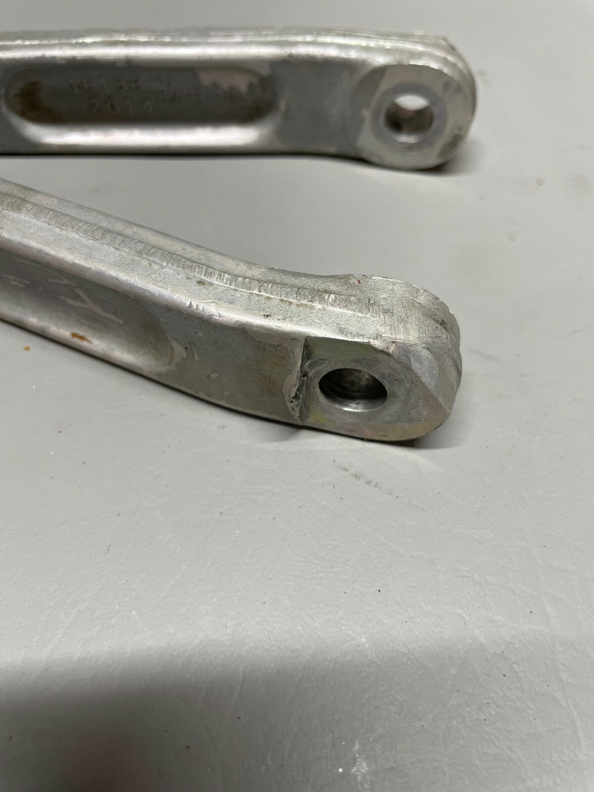 Piper PA23 Aztec/Apache Main Landing Gear Lower Drag Brace Arm P/N 16188-1 