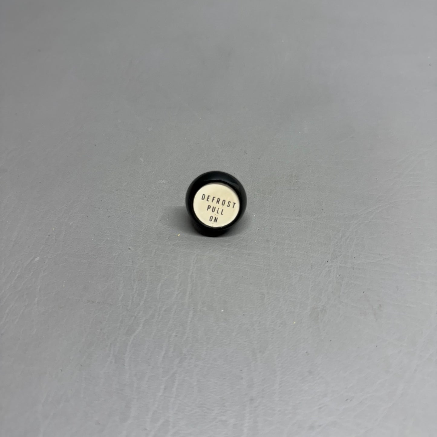63914-005 Piper Defroster Knob