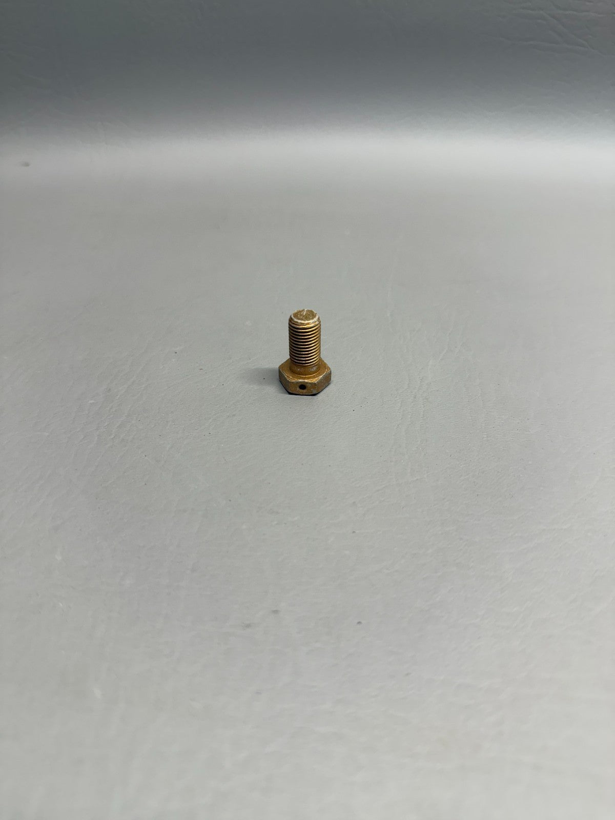 751-419 Piper Bolt (15 Pack)