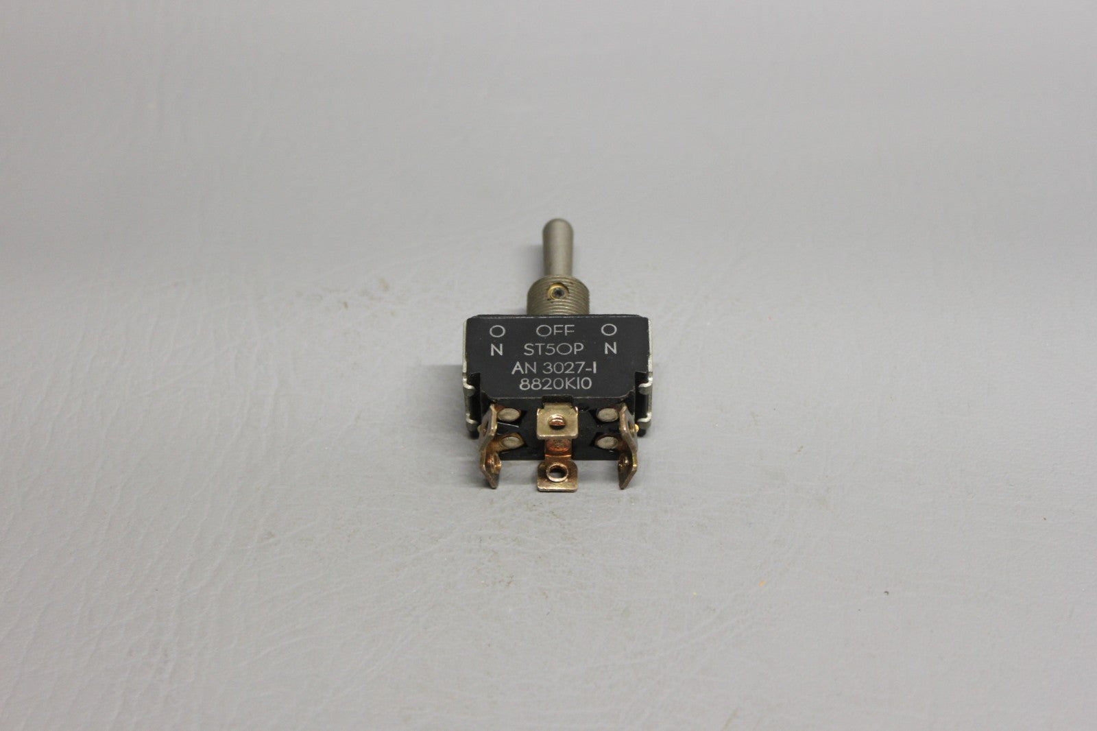 487-770 Piper Navigation Light Switch