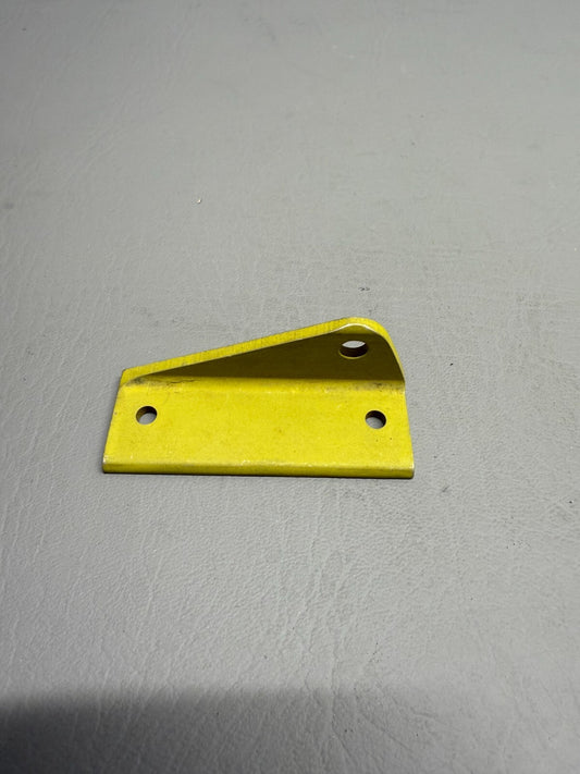 Piper Bracket Front Aileron P/N 40110-000