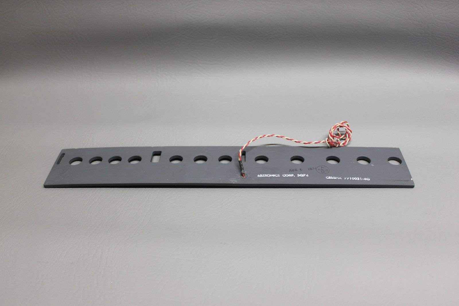 9910031-4G Cessna Grimes Panel Assy
