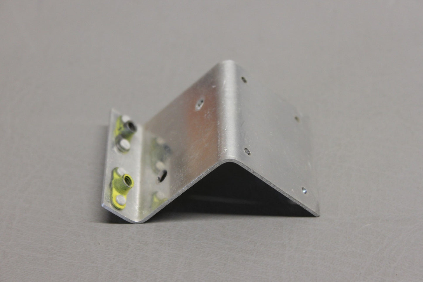 1716010-1 Cessna Fuel Selector Valve Support Bracket