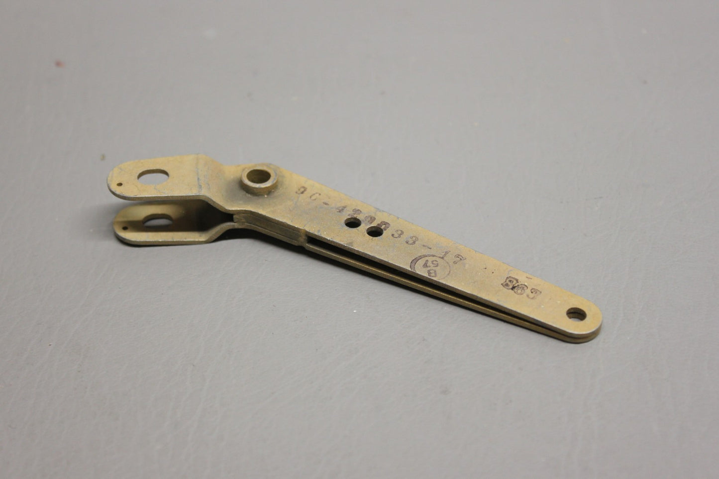96-420033-47 Beechcraft A36 Bellcrank Cabin Door Latch