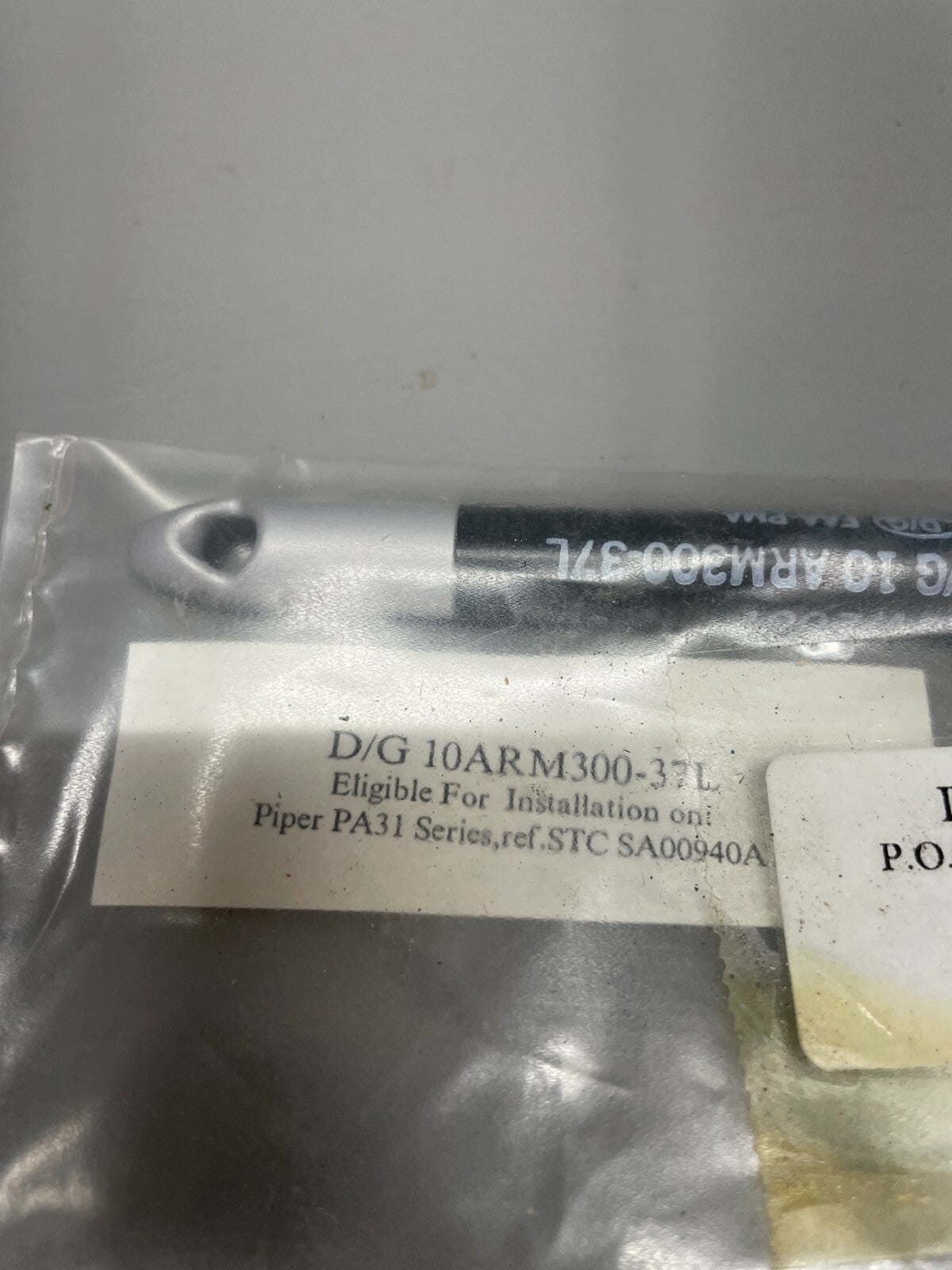 Dayton-Granger Insulated Shackle P/N 10ARM300-37L