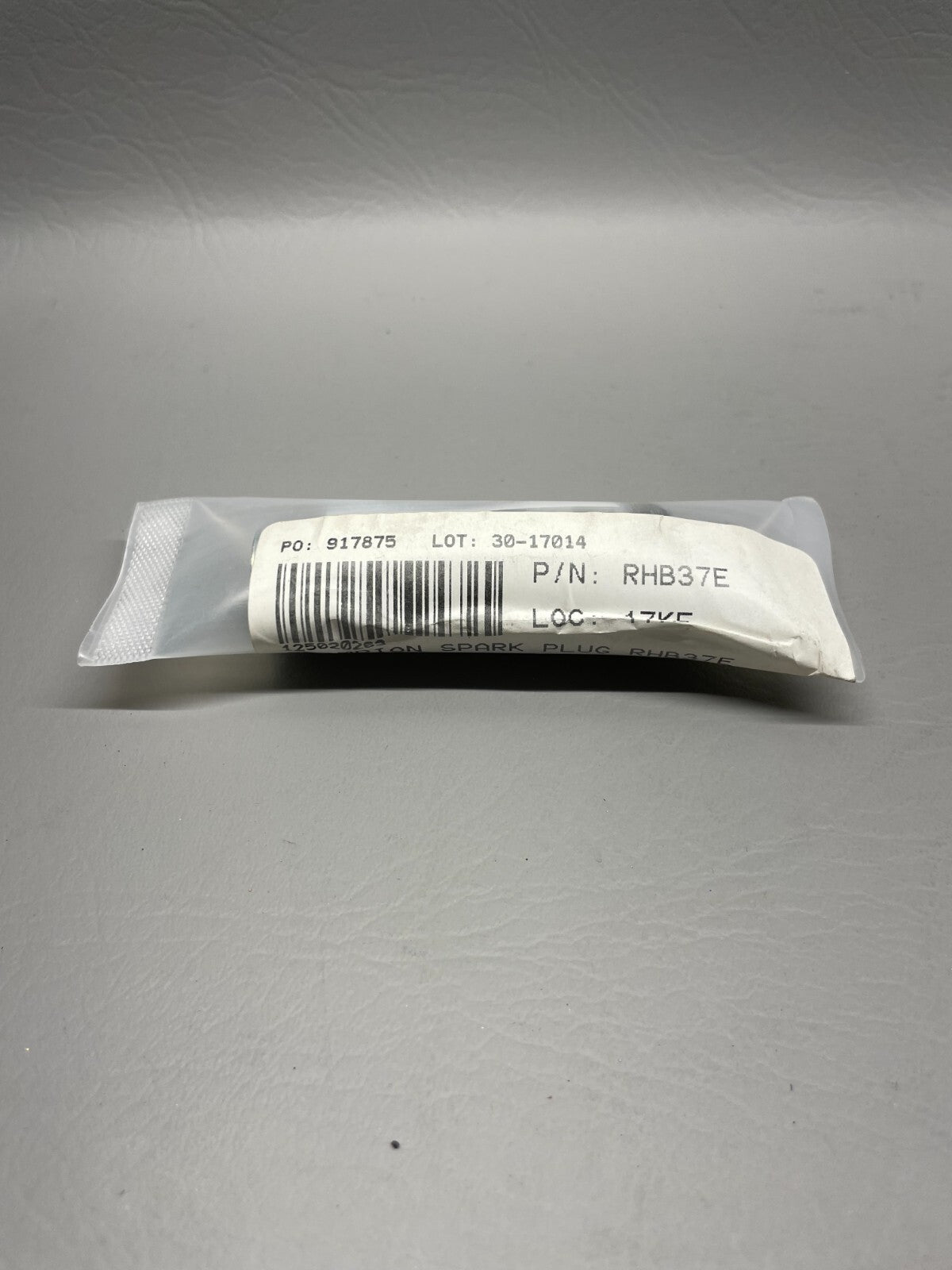 Champion Spark Plug P/N RHB37E