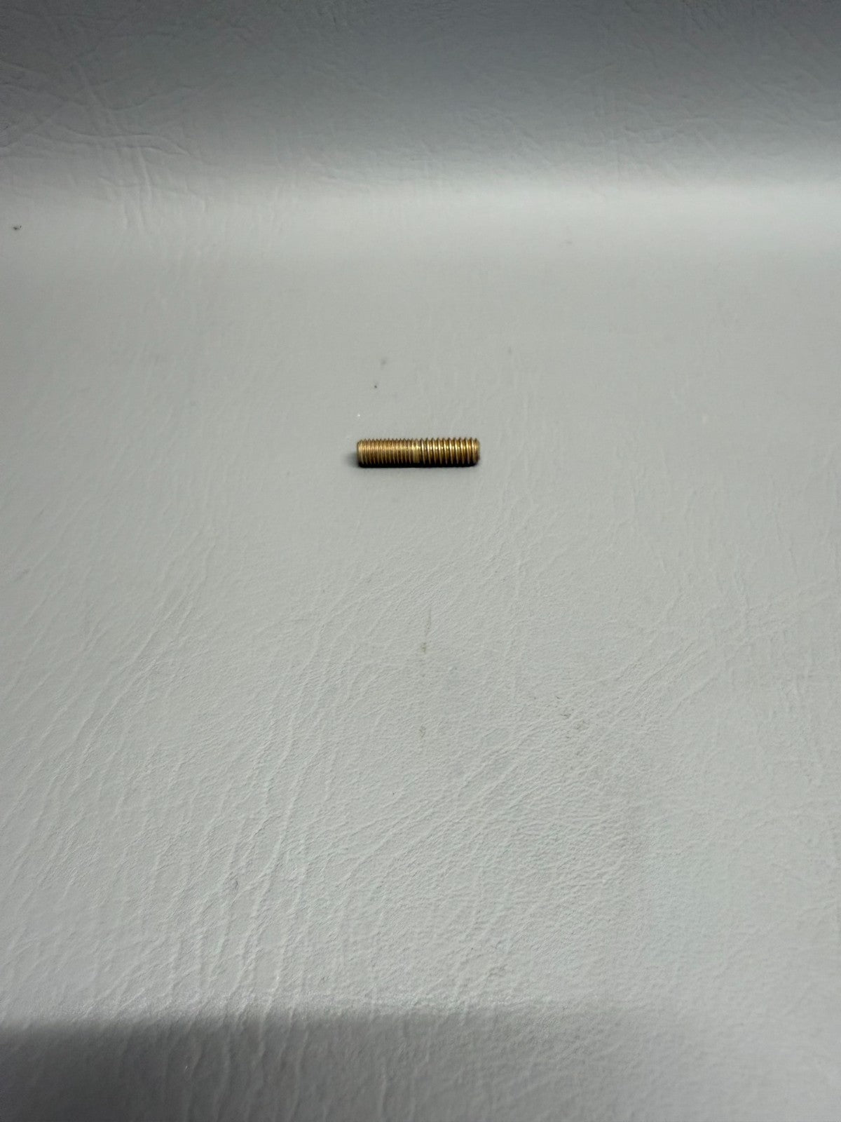 401870 TCM Stud